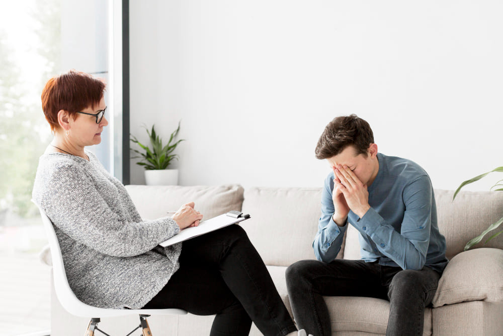 Acudir a un psicólogo para tratar la ansiedad es beneficioso para la salud