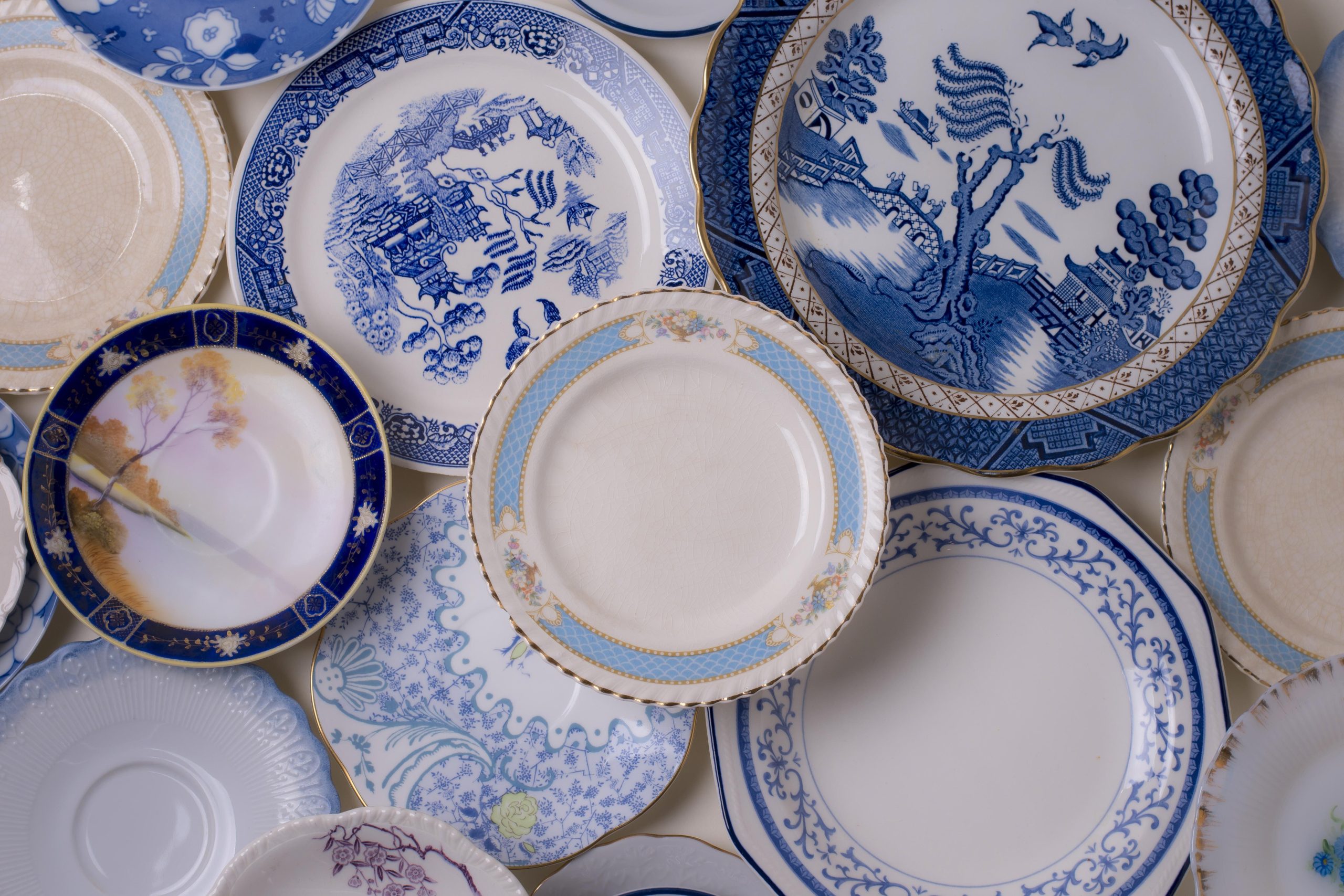 Consejos prácticos y efectivos para limpiar porcelana